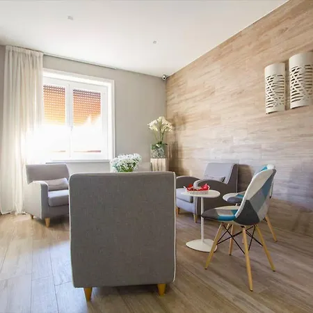 Ginevra Bed & Breakfast 4*